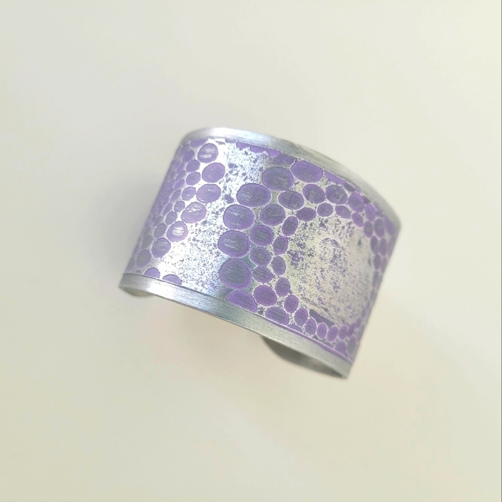 Cuff Bracelet 1 1/2W Aluminum Purple Circles